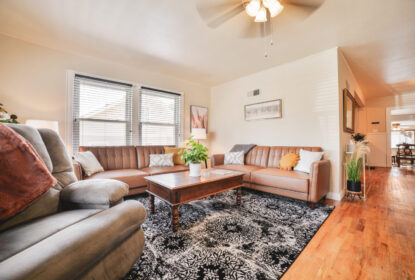 Living Room of the Nurses Station #635 rental home located in Southeast Missouri